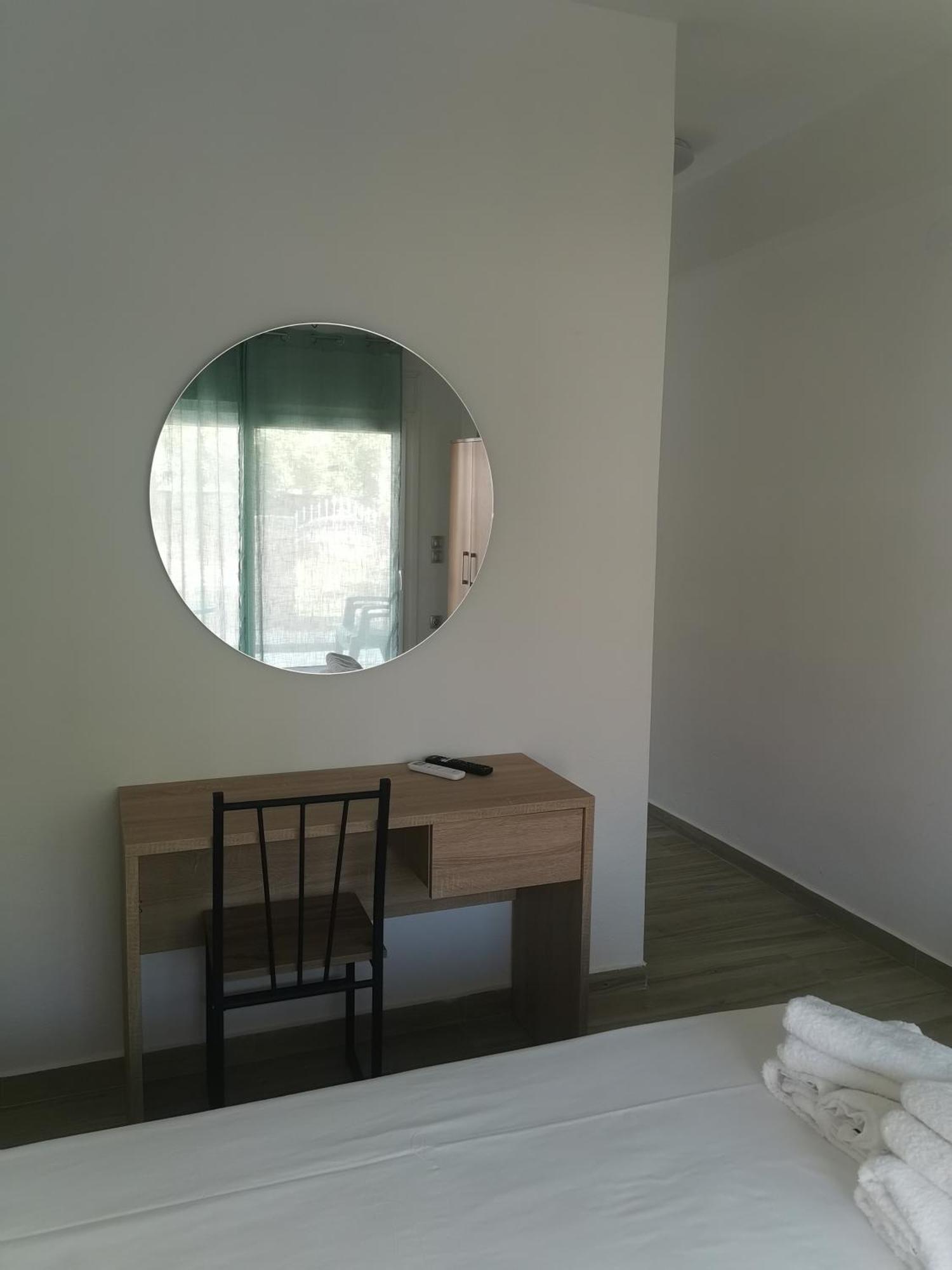 Irini'S House Apartment Toroni Exterior photo